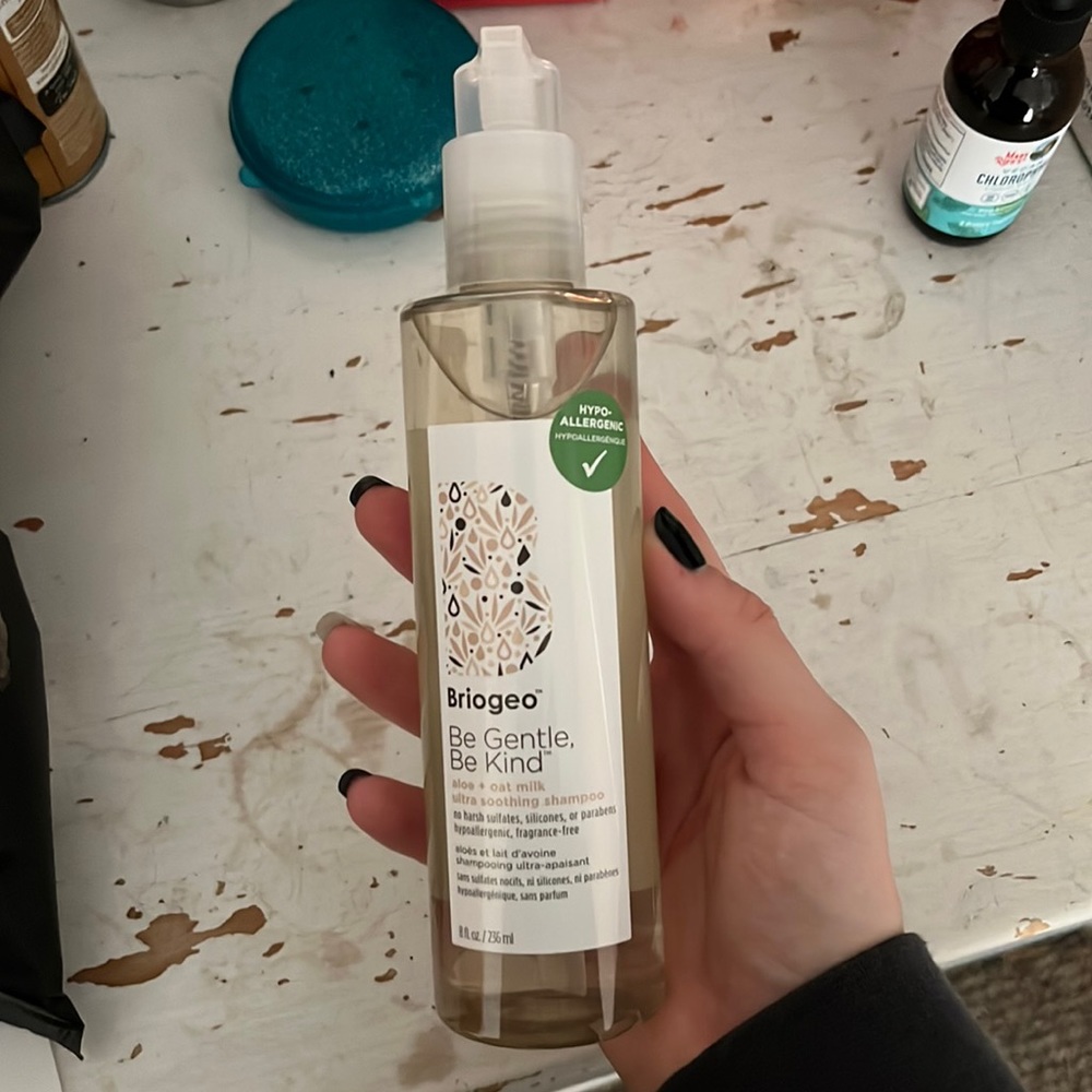 Briogeo be gentle, be kind shampoo
